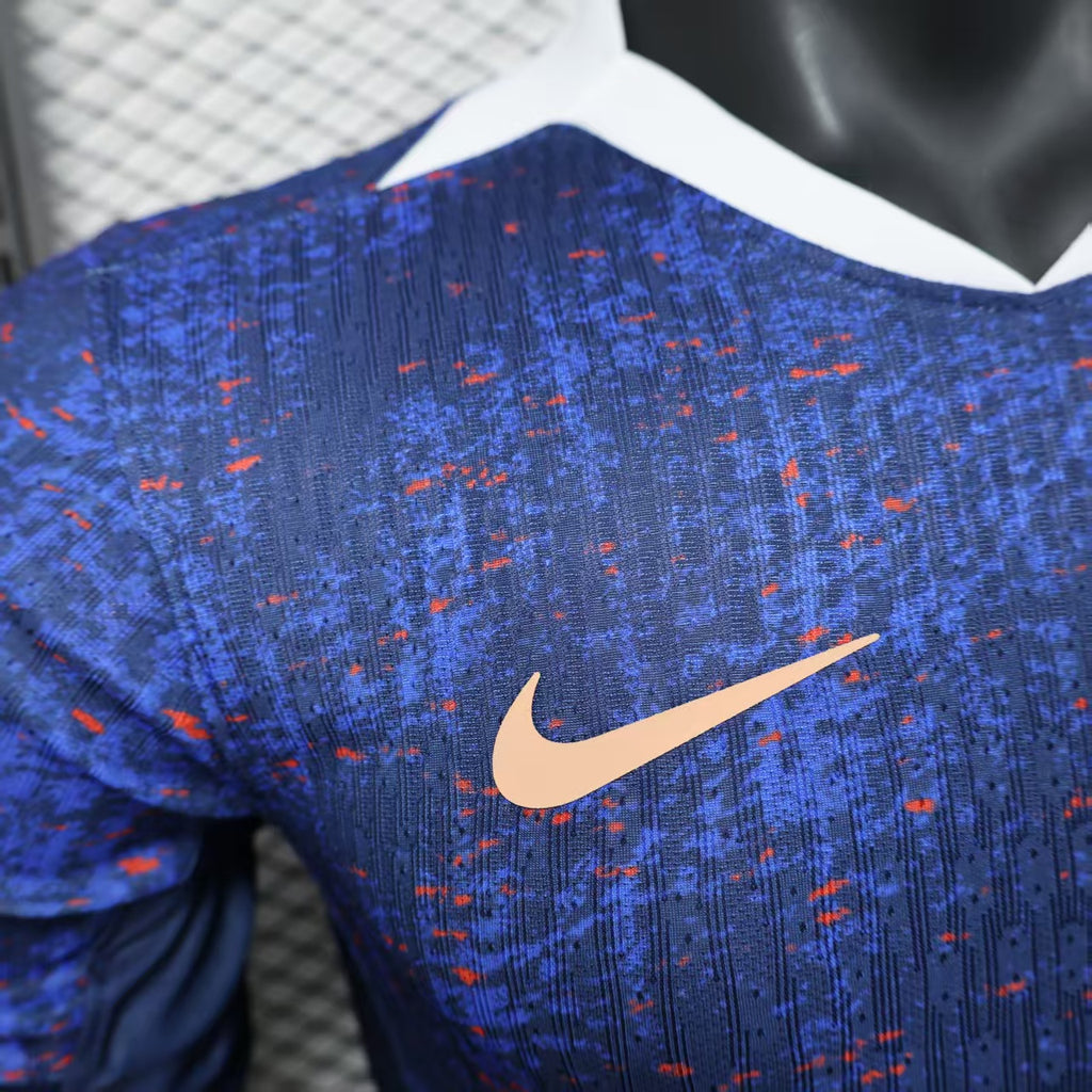 צרפת בית 25/26