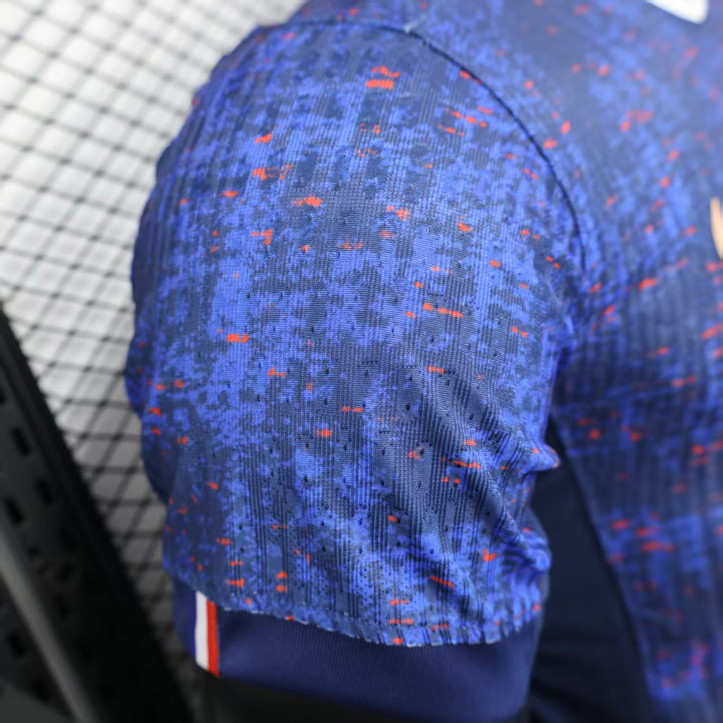 צרפת בית 25/26