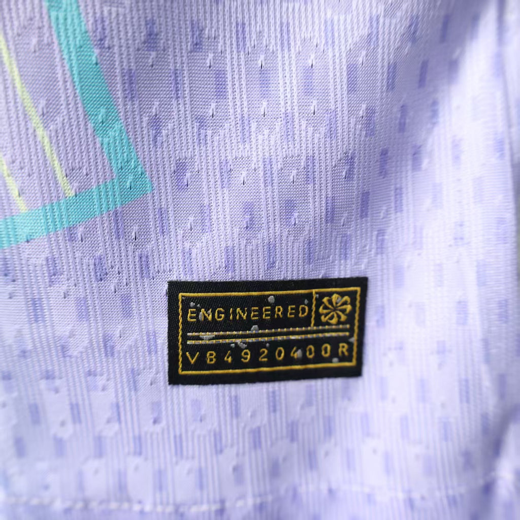 ברצלונה 25-26